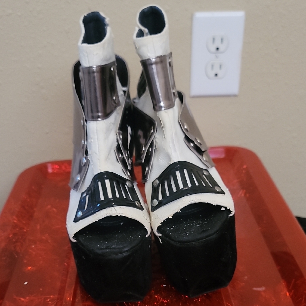 SOLD Stylish Women's Platform Shoes - Black and White